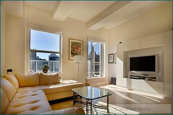 Rented by Elhanani Group, Inc | media 33