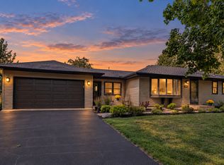1619 Constance Dr E, Golden Valley, MN 55422