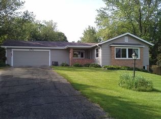 6785 Lynnhurst Ln, Roscoe, IL 61073