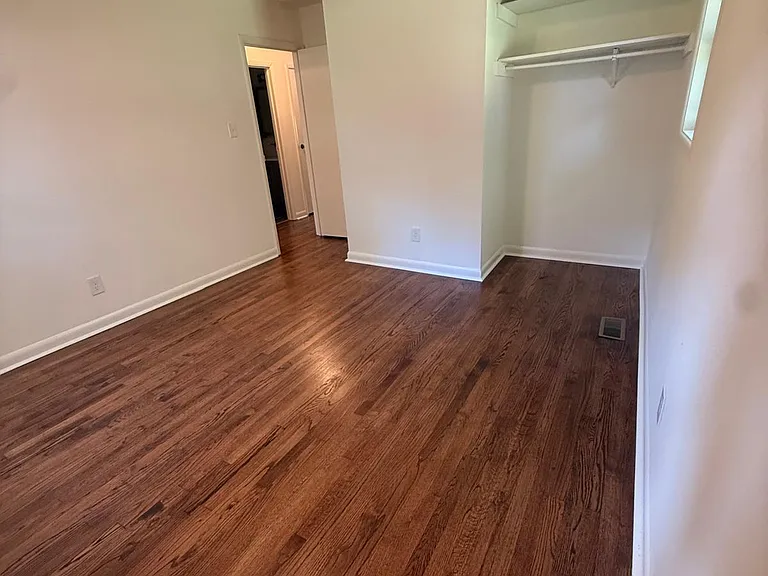 6646 Wolf River Ct — Photo 14