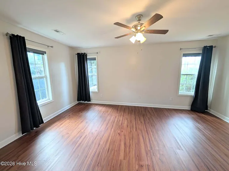 39 Bedford Cir — Photo 18