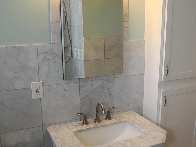 2034 McCausland Ave #2S — Photo 12