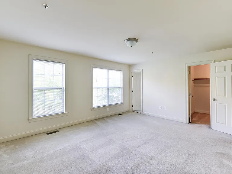 3422 Wilson Blvd — Photo 17