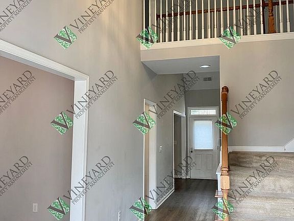 4th image of 838 Stansbury Dr
