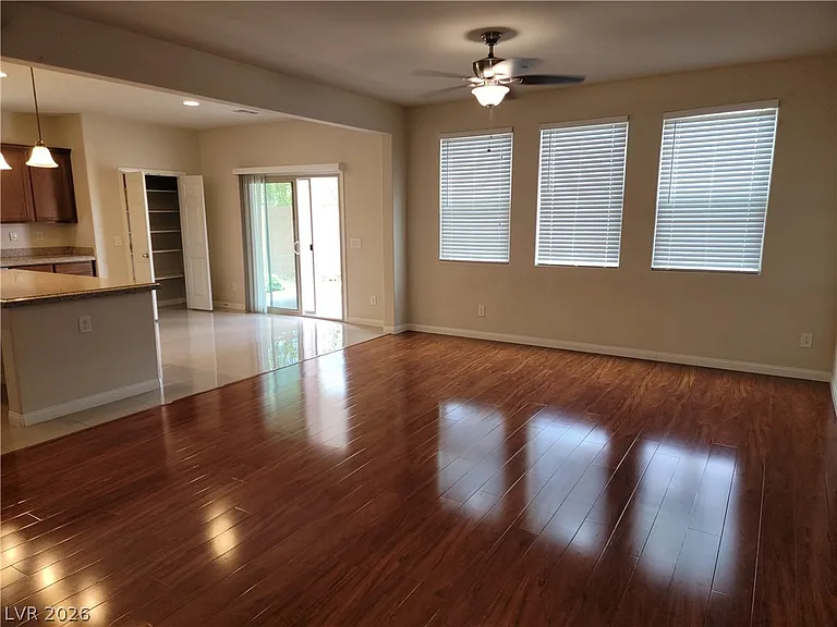 318 Glacier Meadow Rd — Photo 8