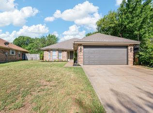 9016 Cheshire St, Fort Worth, TX 76134