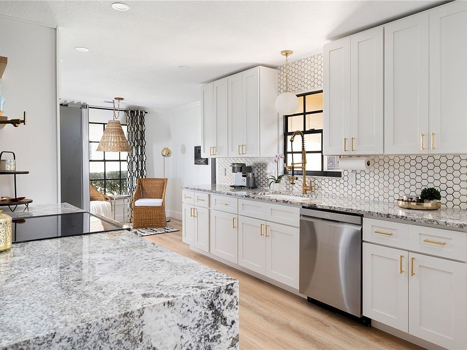 1st image of 134 Prestwick Cir