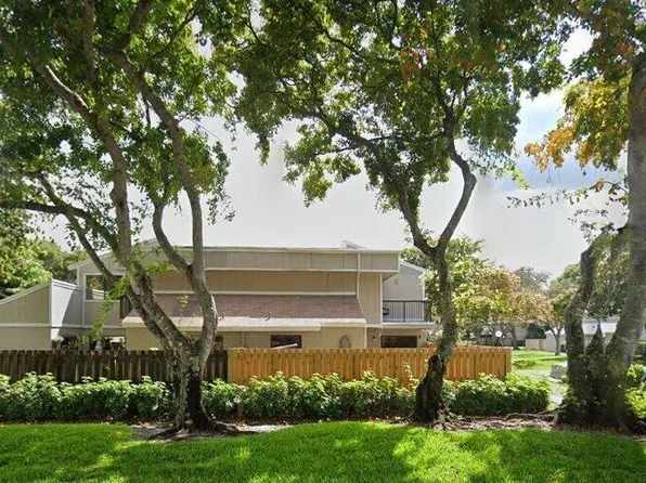 620 Commodore Drive, Plantation, FL 33325