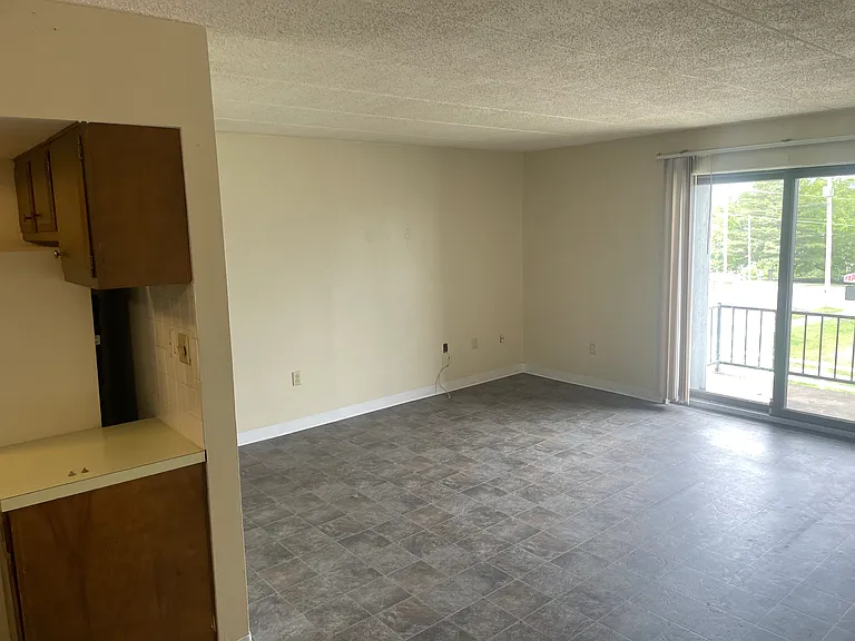 716 N Sprigg St #301 — Photo 6
