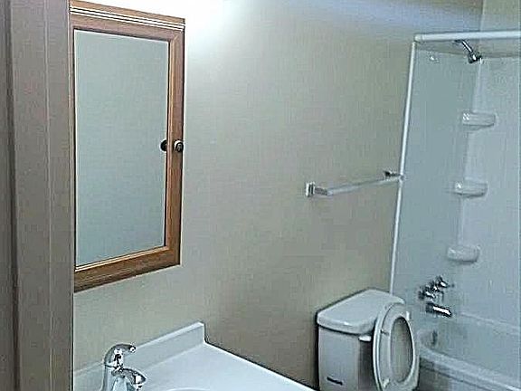 4th image of 6126 Plymouth Ave APT 4