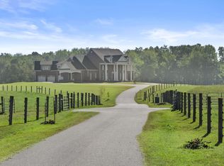 555 Williams Rd, Clarksville, TN 37043