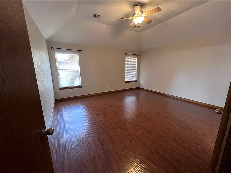429 Daybreak Dr — Photo 15