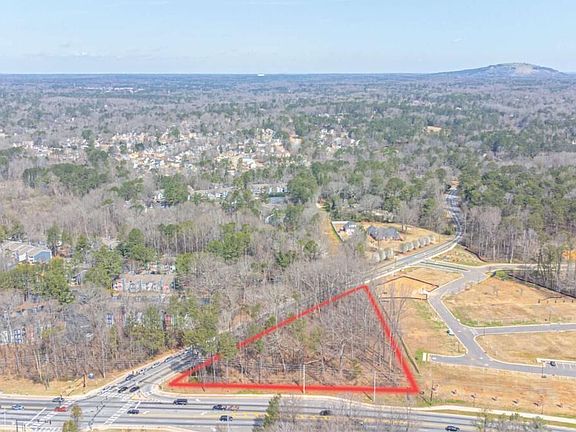 3rd image of 5646 Covington Hwy