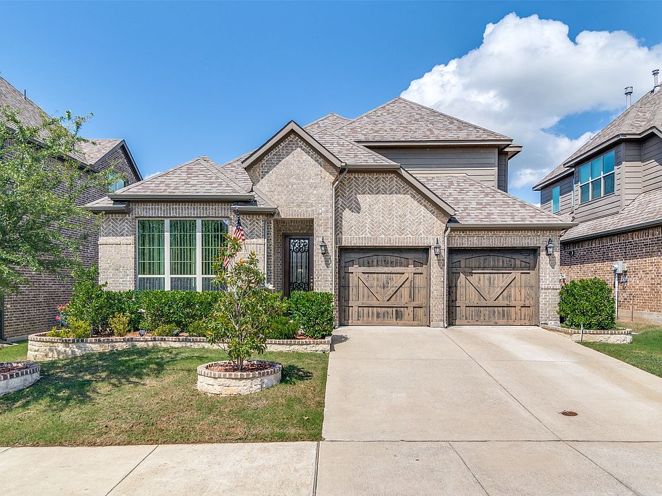 1st image of 780 Mountcastle Dr