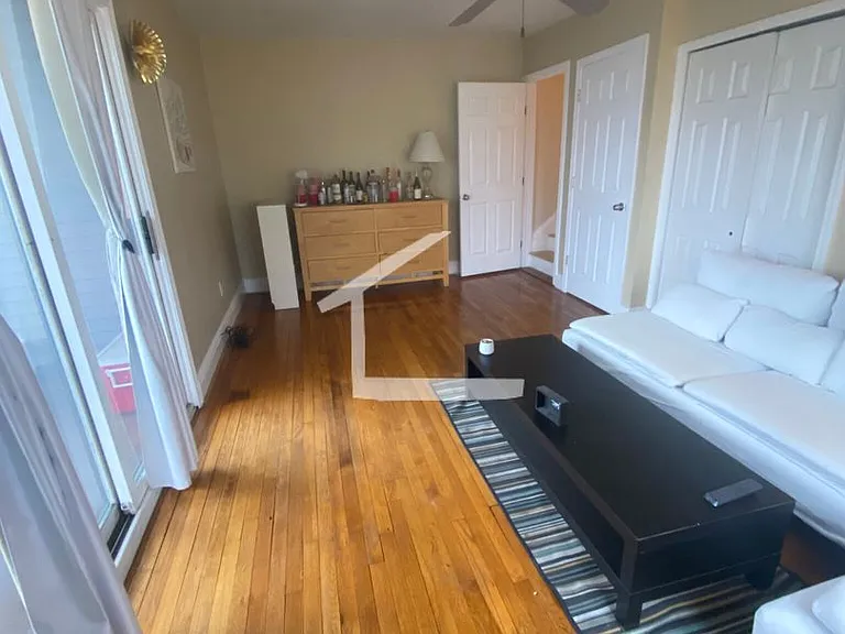 93 Glen St #2 — Photo 6