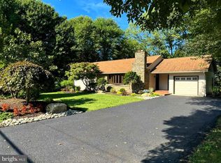 3466 Pine Rd, Huntingdon Valley, PA 19006