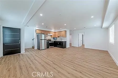 10424 Graham Ave — Photo 2