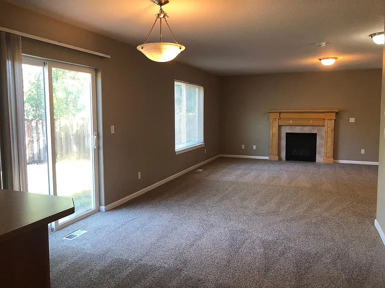 35641 Grassy Ln — Photo 4