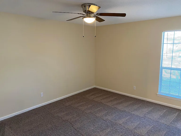 2750 W Pershing Blvd #203 — Photo 14