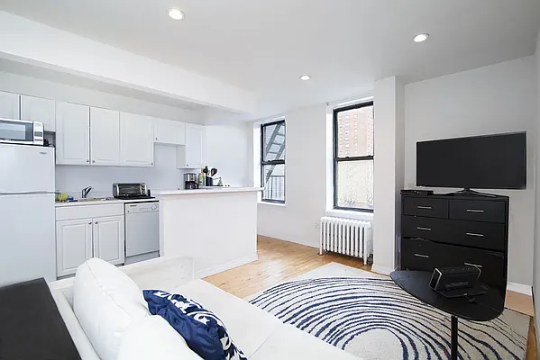 Rented by REAL New York | media 1