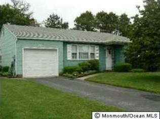 50 Castleton Dr, Toms River, NJ