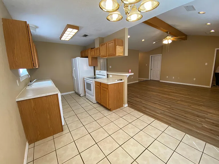 1441 Seamans Way — Photo 4