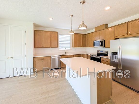 3rd image of 1865 Sue Meadow Ln
