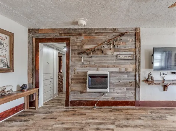 219 W Van Buren St, Purcell, OK 73080