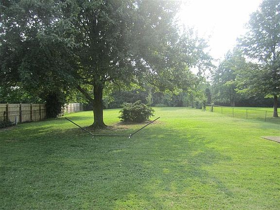 2nd image of 3120 Dale Hollow Dr