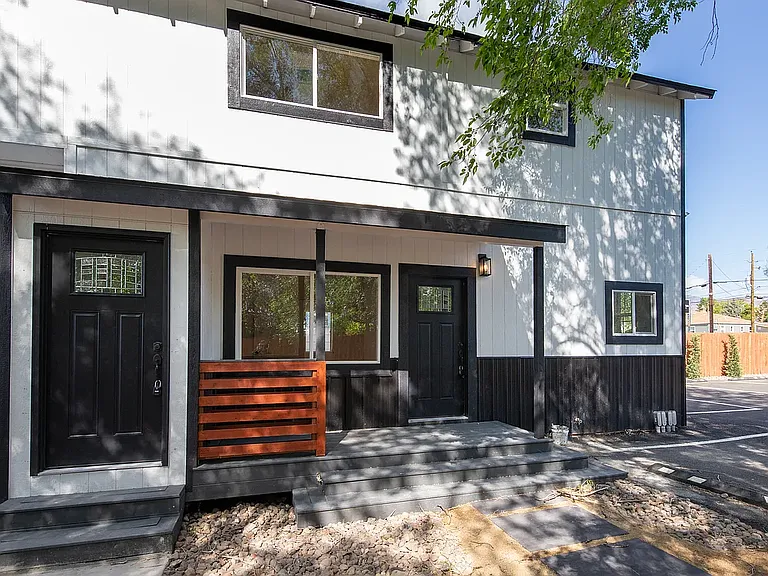 950 W 7th St #1 — Photo 21