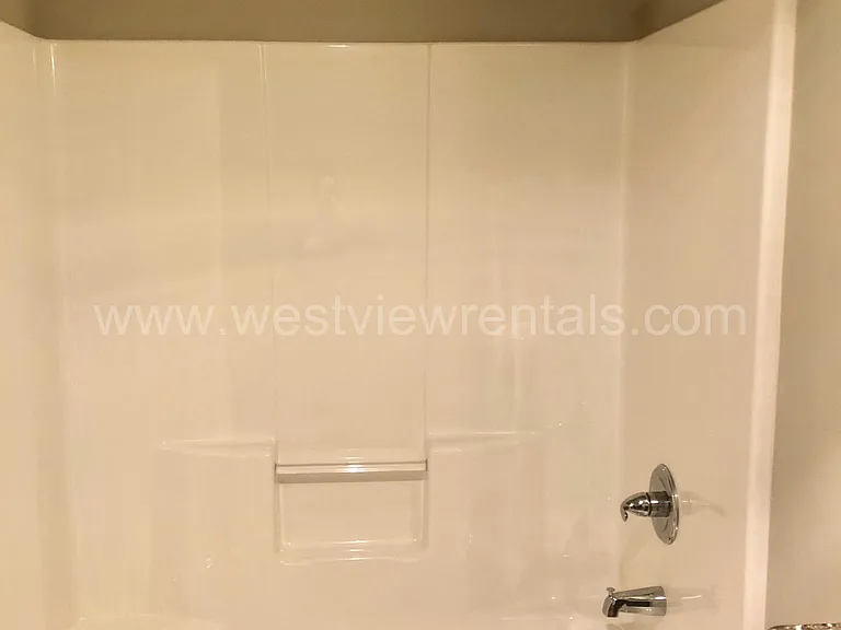 1010 Railroad Ave — Photo 183