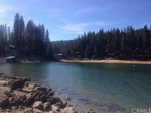 Bass Lake is approx. 7 minutes away for public boat launch, plenty day use areas, reserved camping, 