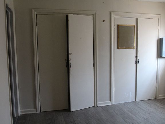 5th image of 520 Pine Ave #10