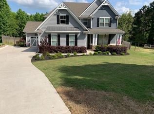 5111 Flatstone Dr, Gainesville, GA 30504