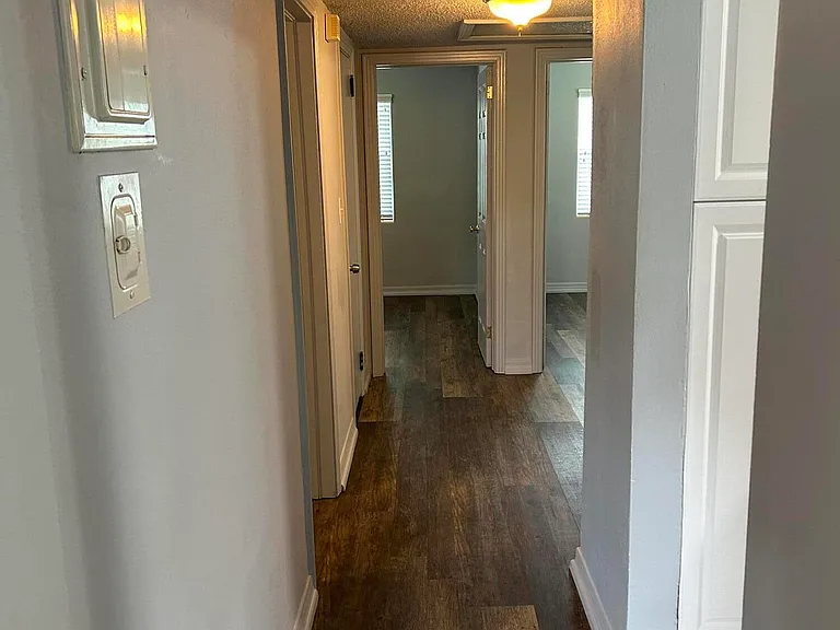 4323 Shirley Ave — Photo 5