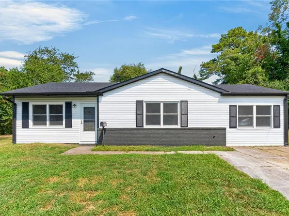 4712 Lonewillow Ln, Virginia Beach, VA 23455