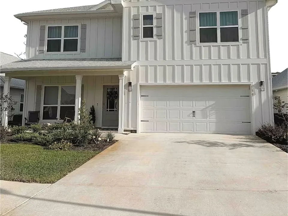 150 Sea Eagle Ln