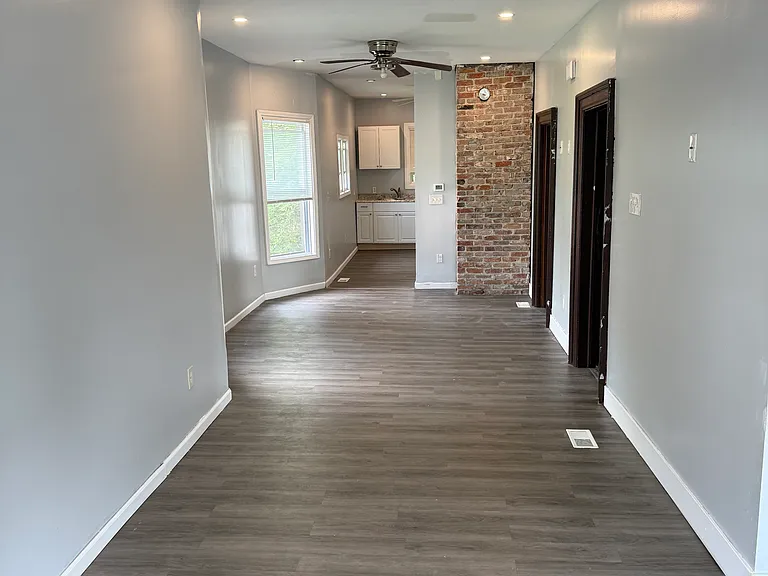 547 E Utica St #2 — Photo 7
