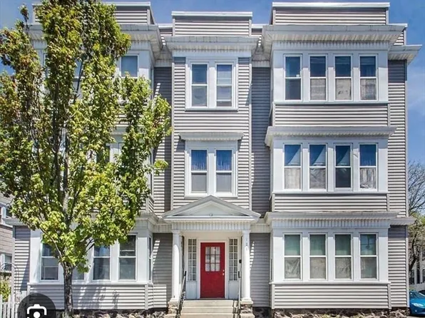 121 Johnson St APT 1L, Lynn, MA 01902