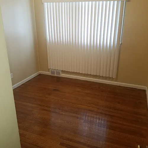 20301 Evergreen Rd Photo 1