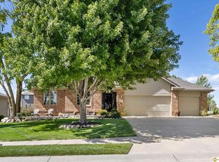 17002 Grant St, Omaha, NE 68116