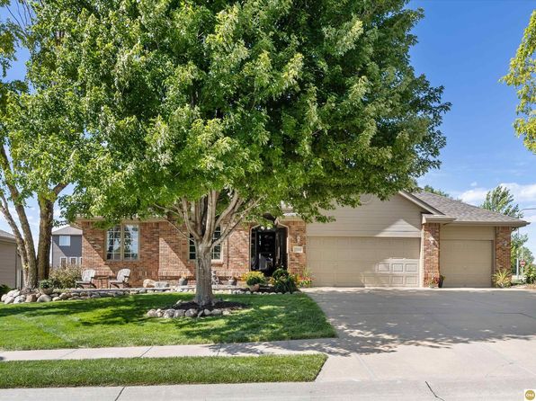 17002 Grant St, Omaha, NE 68116