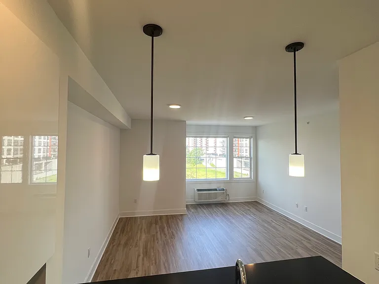 430 Cliff St #1 — Photo 3