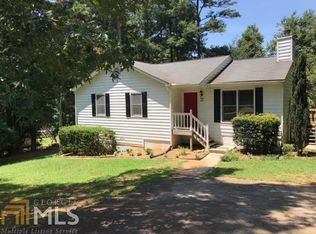 309 Chimney Trace Dr, Winder, GA 30680