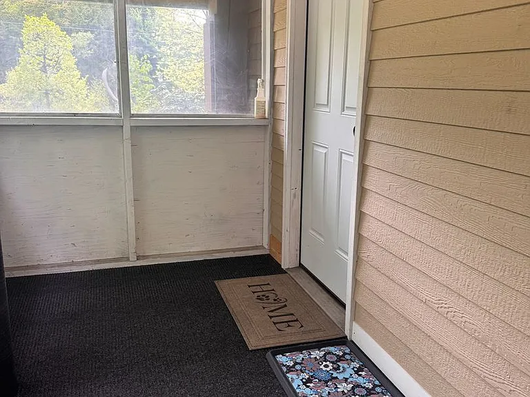 169 Glen Rd — Photo 3