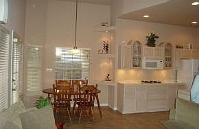 4th image of 10801 Loma Del Norte Dr
