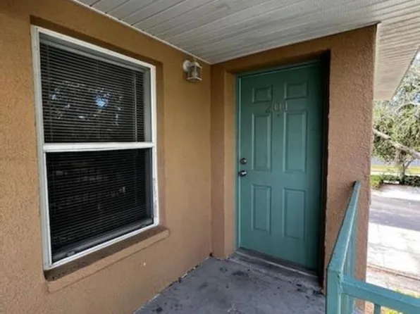 5816 Congress St APT 201, New Port Richey, FL 34653