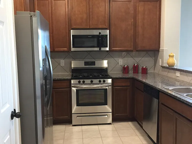3417 Fawnwood Dr — Photo 4