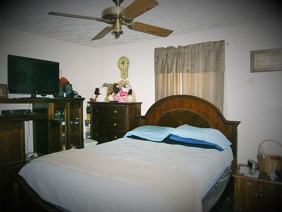 4th image of 1370 Laudeen Dr