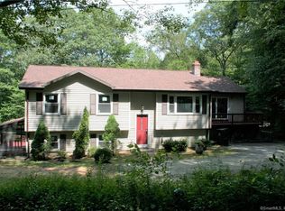 7 Waterhole Rd, Colchester, CT 06415